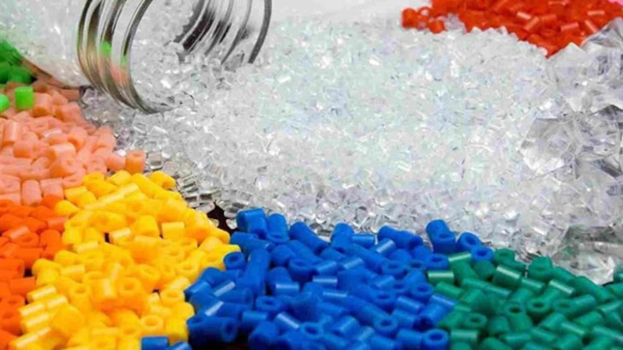 انواع مواد اولیه شیمیایی صنعتی